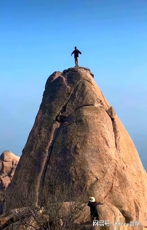 限酿悲剧靠飞机紧急救援引发安全警示pg电子免费模拟器网红涛哥挑战极(图3)